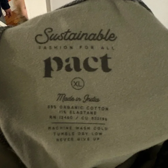 Pact Black and Gray Leggings with Geometric Pattern - Picture 4 of 4